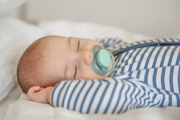 Der perfekte Babyschnuller für Neugeborene und Kleinkinder finden